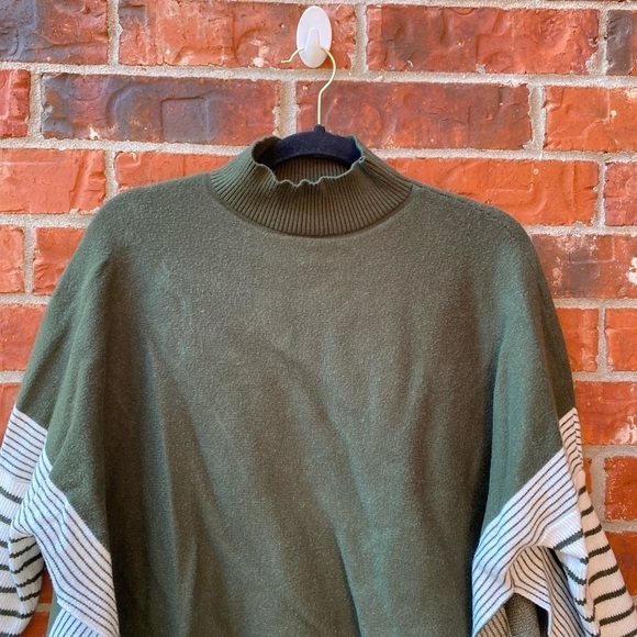 Chichwish womens large green stripe mock neck poncho sweater - Picture 2 of 9